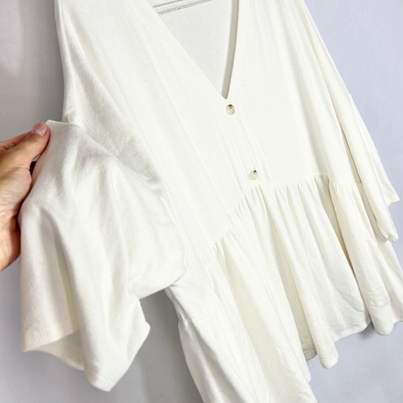 ANDREE |🍦Light Cream Thin Knit 1/2 Sleeves Loose Oversized Sweater - Picture 4 of 8